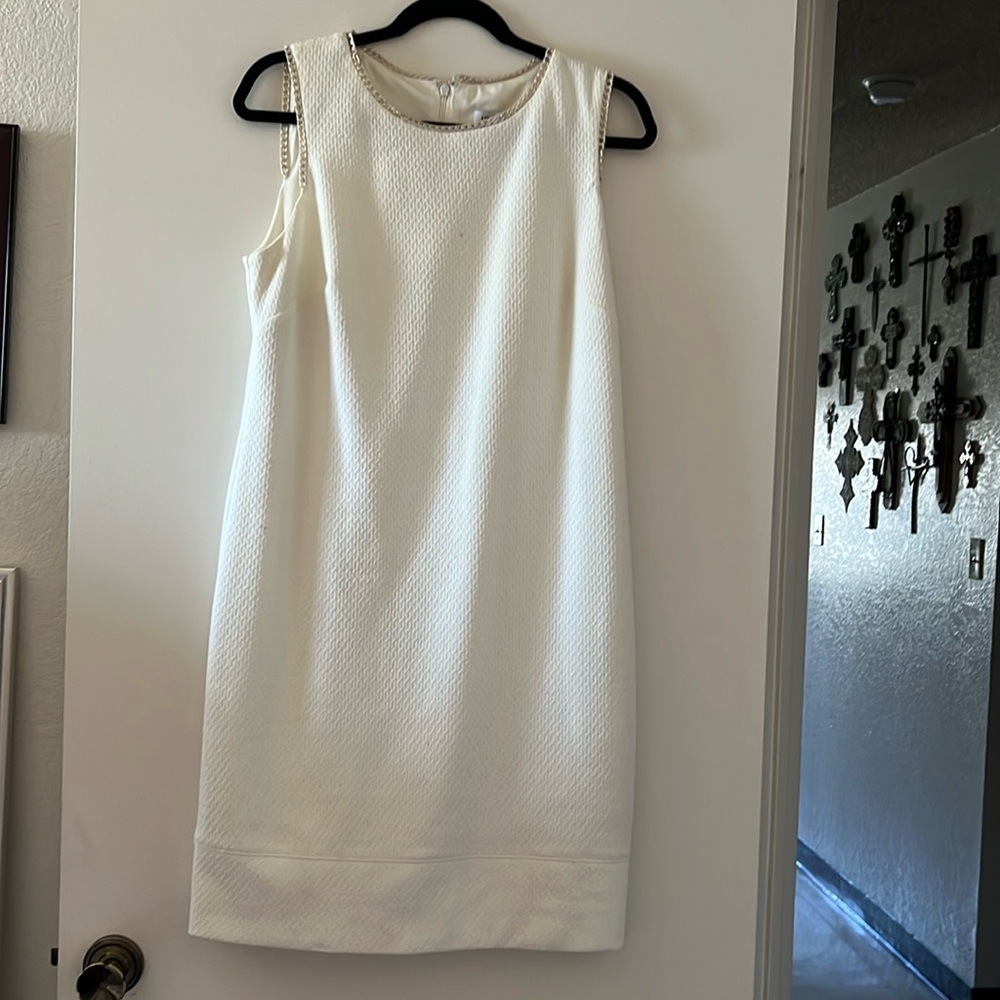 Cream Chains